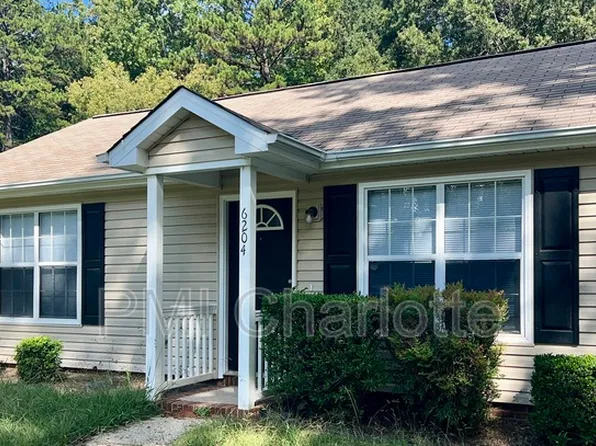 6204 Easter Ln, Charlotte, NC 28208