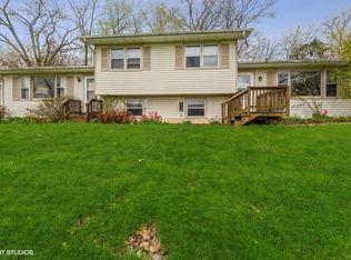 5913 Fox Lake Rd, McHenry, IL 60051