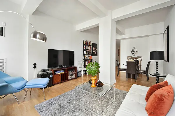 Sold by Town Residential | media 19