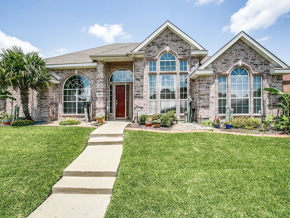 1st image of 3002 Palmdale Dr