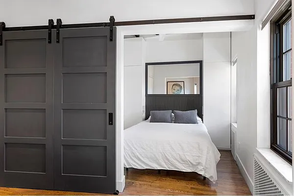 Sold by Digs Realty Group | media 19