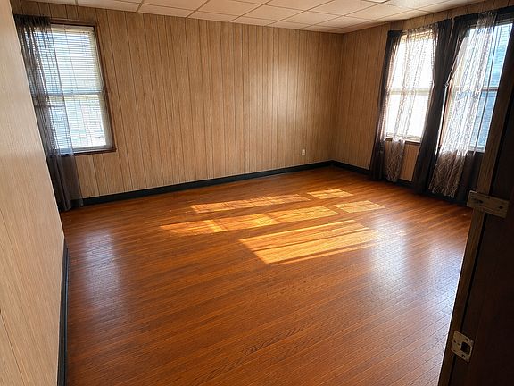 2nd image of 367-369 E Columbus Ave #3