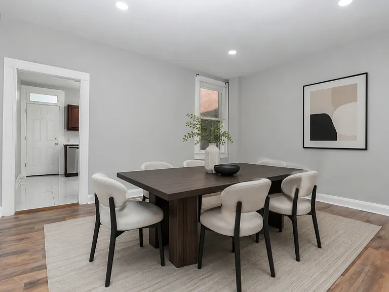 2811 Mayfield Ave — Photo 4