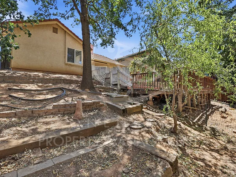 2545 Muirfield Dr — Photo 25