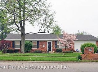 3174 Beaver Creek Dr, Lexington, KY 40517