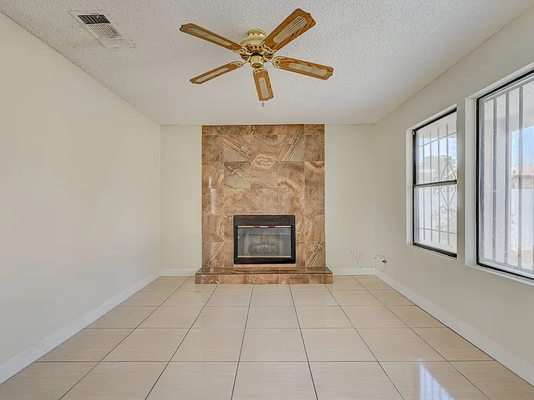 2616 Camphor Tree St — Photo 23