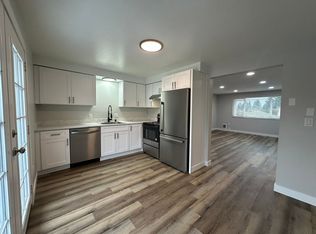 8806 3rd Ave SE APT D, Everett, WA 98208