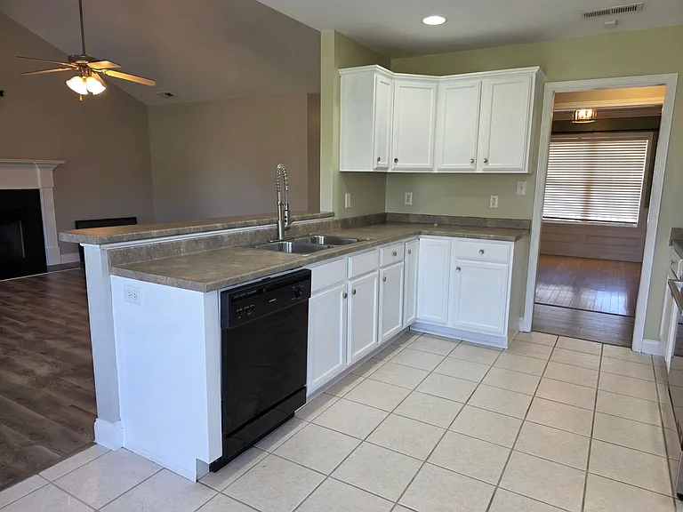 124 Weste Ave — Photo 13