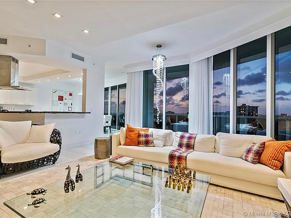 4th image of 4100 Island Blvd Unit 1704
