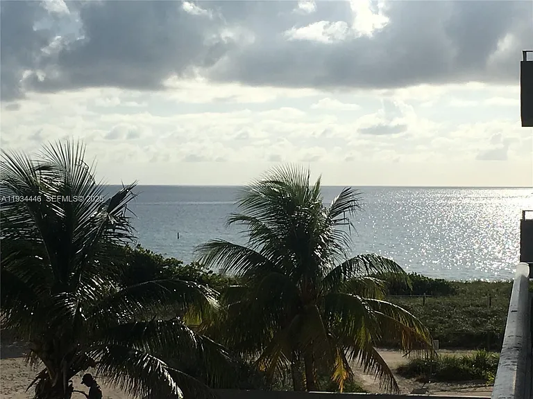 9225 Collins Ave #305 — Photo 7