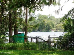 110 Shore Side Ln, Interlachen, FL 32148