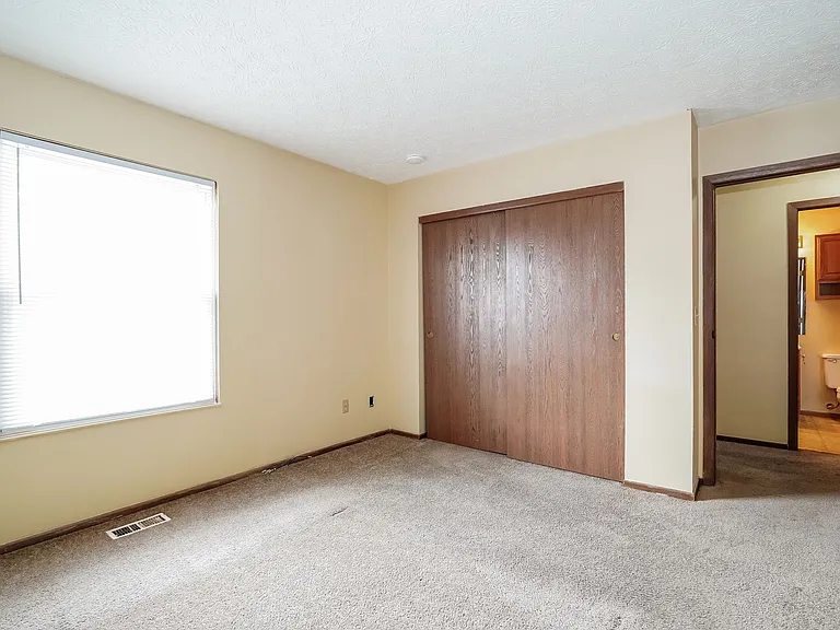 2510-2512 Thimbleberry Rd — Photo 8