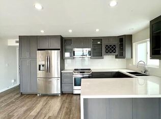 24 6th Pl APT 605, Long Beach, CA 90802
