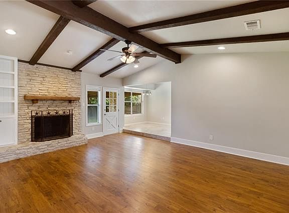 2nd image of 114 Shady Oak Dr