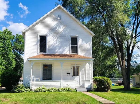 1826 W 1st St, Dixon, IL 61021