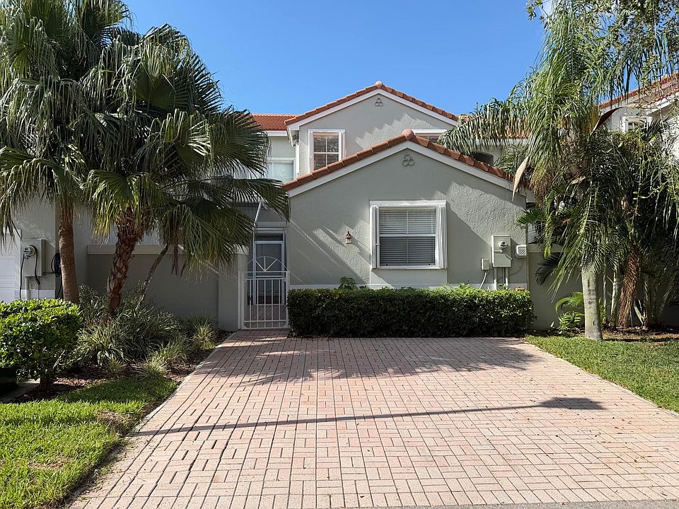 1st image of 940 Doveplum Court