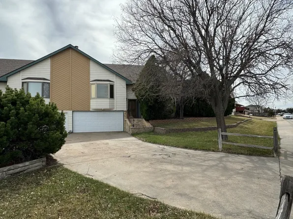 500 W 37th St, Hays, KS 67601