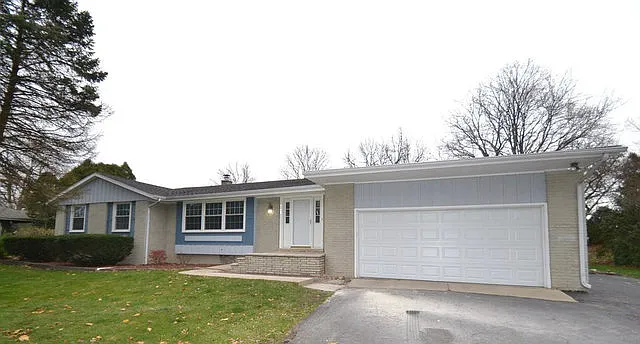 760 Sycamore Ln photo 1