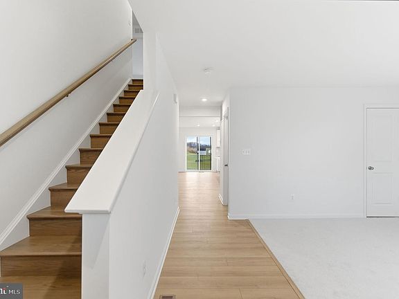 2nd image of 298 Armistead Pl