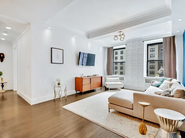 71 Park Avenue image 1 of 8