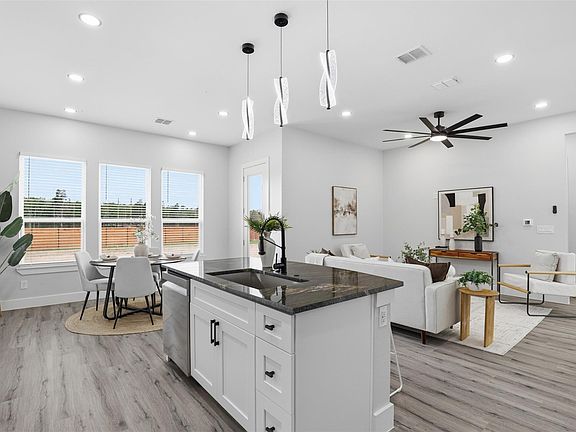5th image of 113 Los Robles Rd