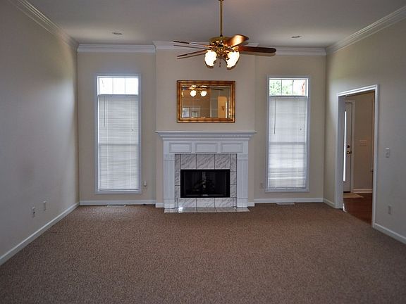 3rd image of 702 Loftwood Dr