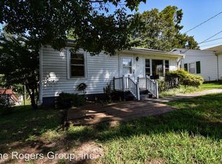 1104 Roanoke Ave, Henderson, NC 27536