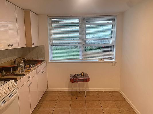 5th image of 33-68 11th St #1BB