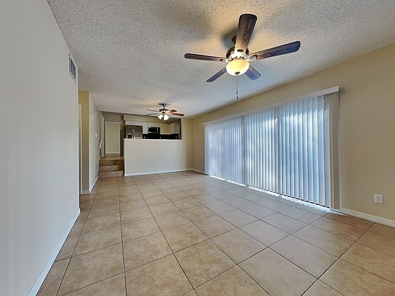 5th image of 15707 Gardenside Ln