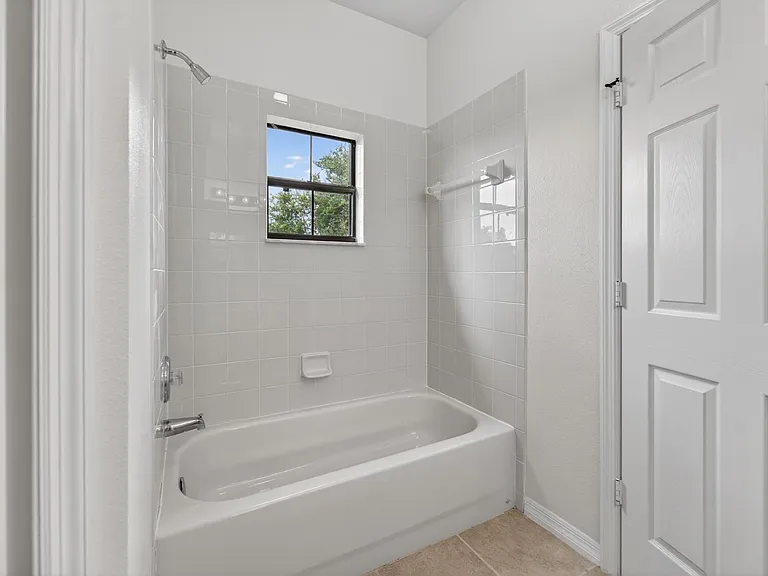 30132 Mossbank Dr — Photo 29
