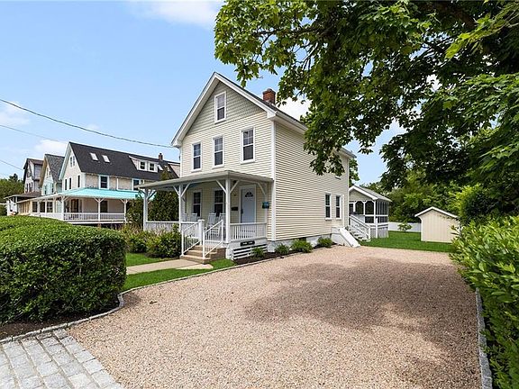 81 Narragansett Ave, Narragansett, RI 02882 | Zillow