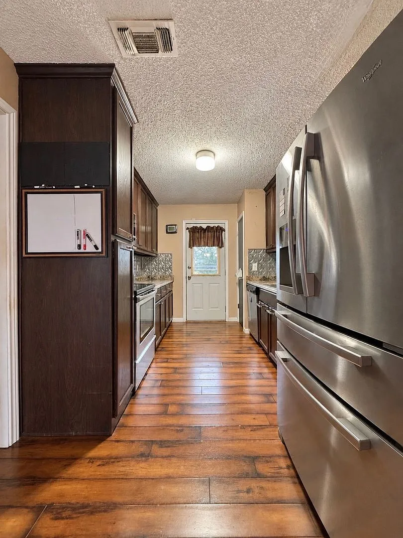 Coming Soon! - 4 Bedroom Home Near Goodfellow Afb! — Photo 3