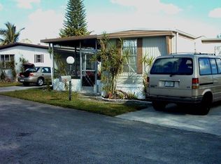 3530 SW 50th Ter, Davie, FL 33314