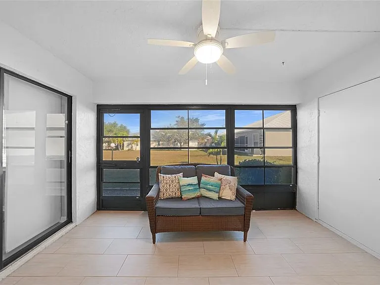 240 Lewis Cir #513 — Photo 16