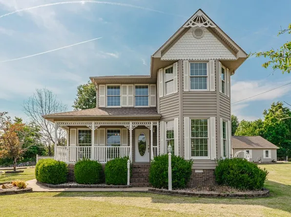 1953 Tucker Schoolhouse Rd, Hanson, KY 42413