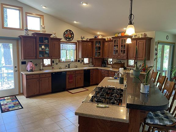 4th image of 844 Camino Del Rio