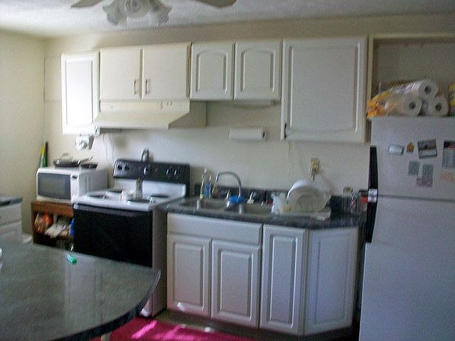 2nd image of 604 Wilbur St