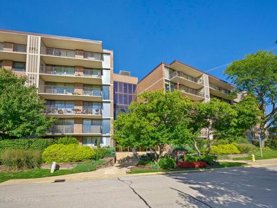 2 S Atrium Way APT 407, Elmhurst, IL, 60126