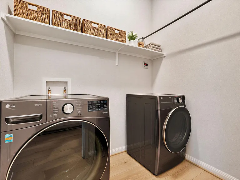 8204 Orizzonte St — Photo 25
