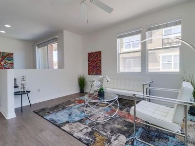 8713 Plaza Sq, San Diego, CA, 92123