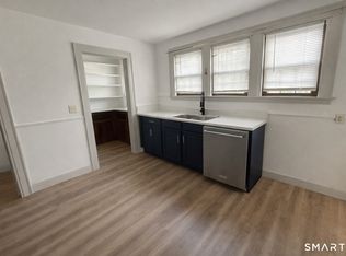 40 Rogers St #1, Branford, CT 06405