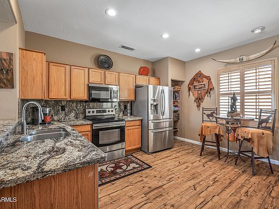 5th image of 17766 W PARRA Drive
