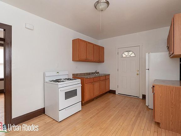 3rd image of 4205 W Fullerton Ave #Ua3b