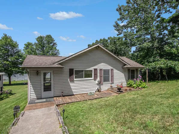 60748 Lilly Lake Dr, Jones, MI 49061