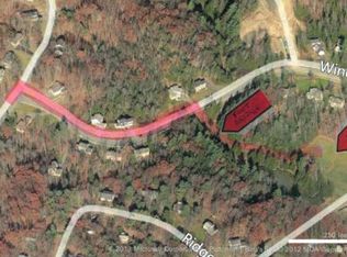 17 Wildwood Dr, Essex Jct, VT 05452