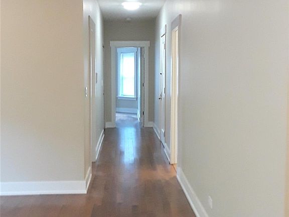 4th image of 6556 N Ashland Ave #2