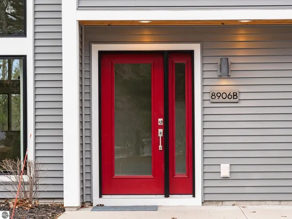 8906B Manhattan N, Traverse City, MI 49685