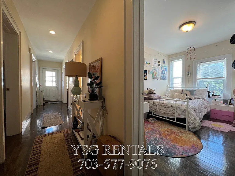 235 Everett St #235 — Photo 18