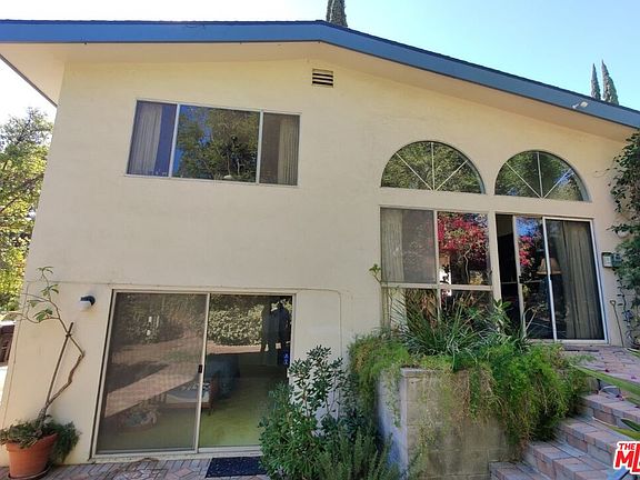 3rd image of 21847 Woodland Crest Dr