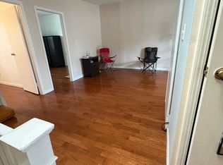 8267 160th St Floor 2, Jamaica, NY 11432